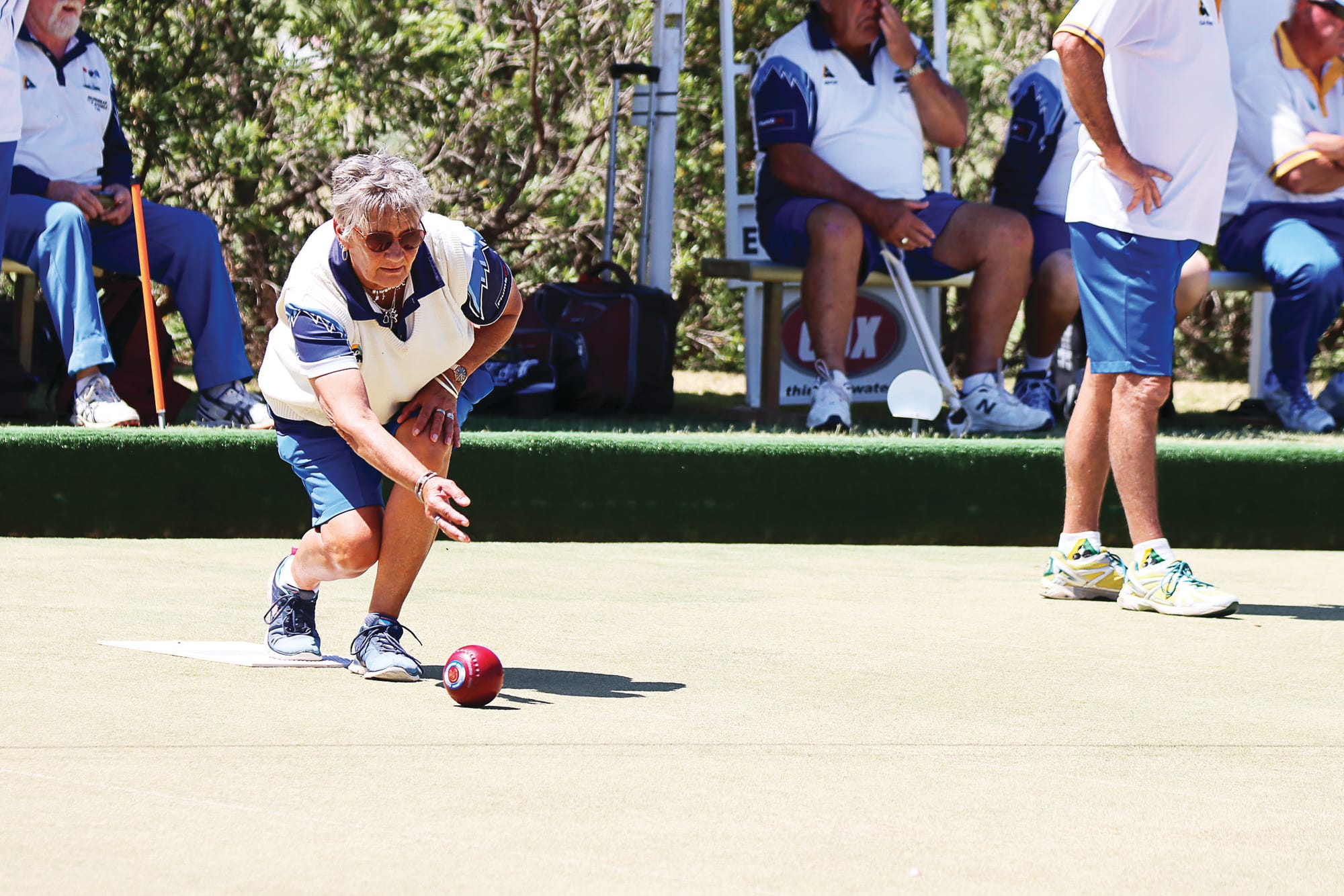 Winner winner... Numurkahg Golf’s Lidija Patching (left) defeated Nan Smith in the Murray Bowls 60 and over championships. 
