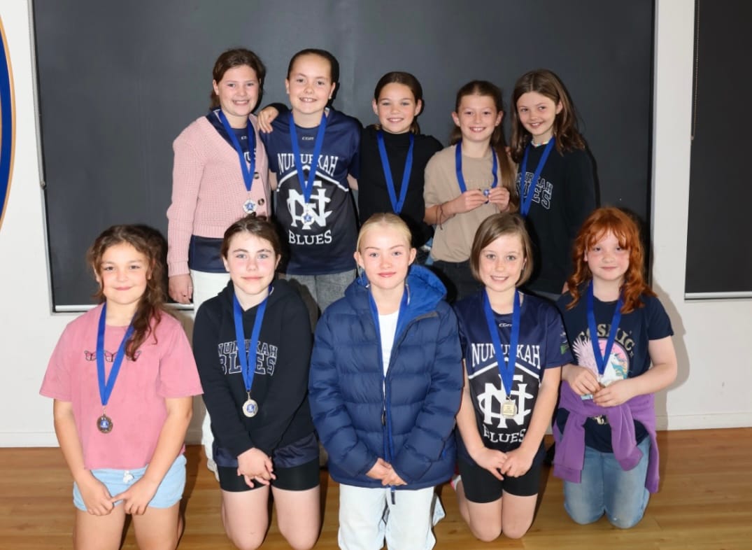  11 & Under Team. Photo by Ease Images.