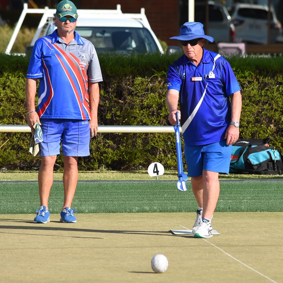 Sticking it to them … Euroa’s Ken Sutcliffe skipped the winning side in Numurkah Golf and Bowls Club’s Autumn Bowls Carnival at the weekend.


