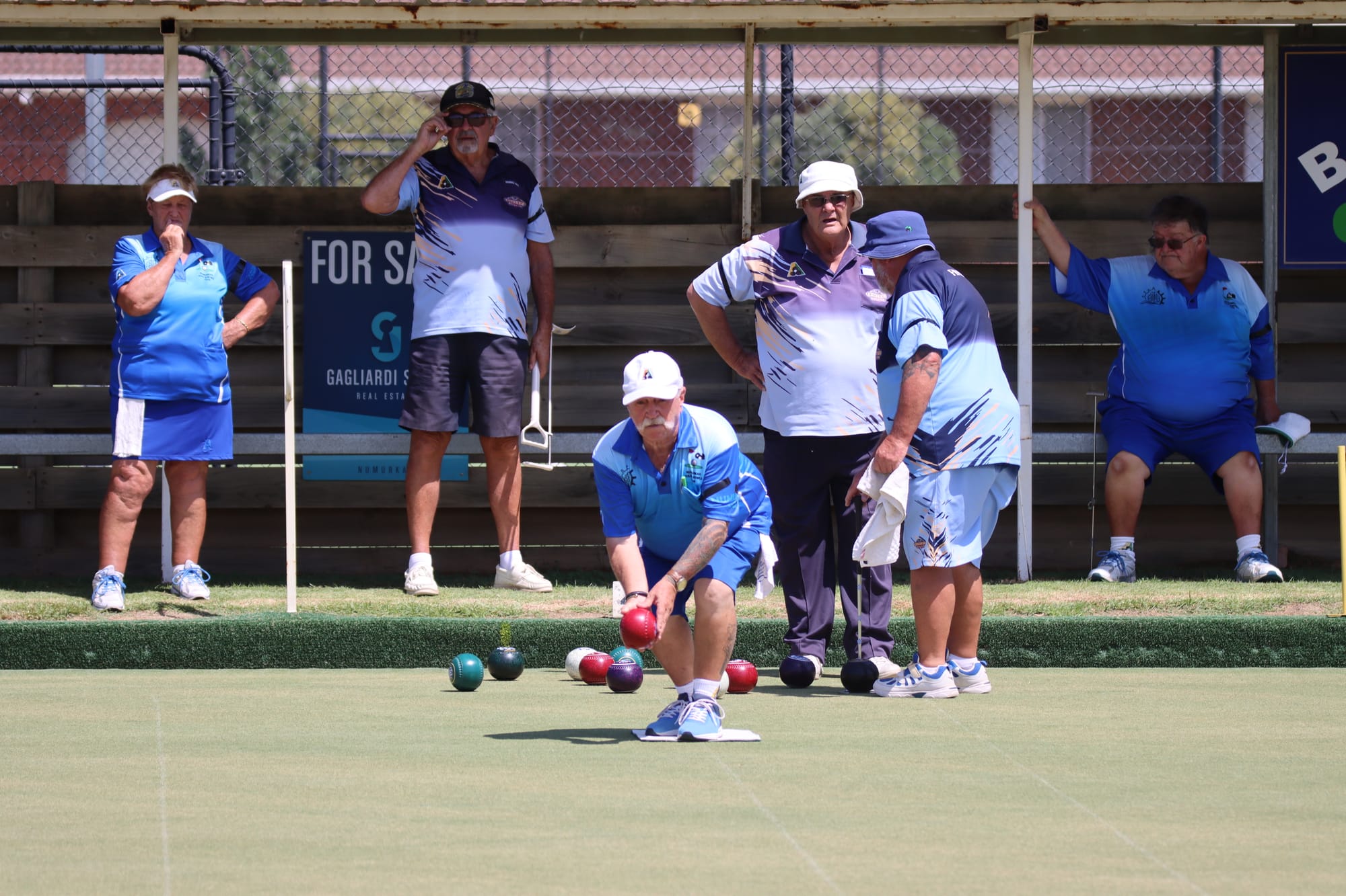 Moving forward ... Neil “Nipper” Macklin lines up a shot on Saturday.