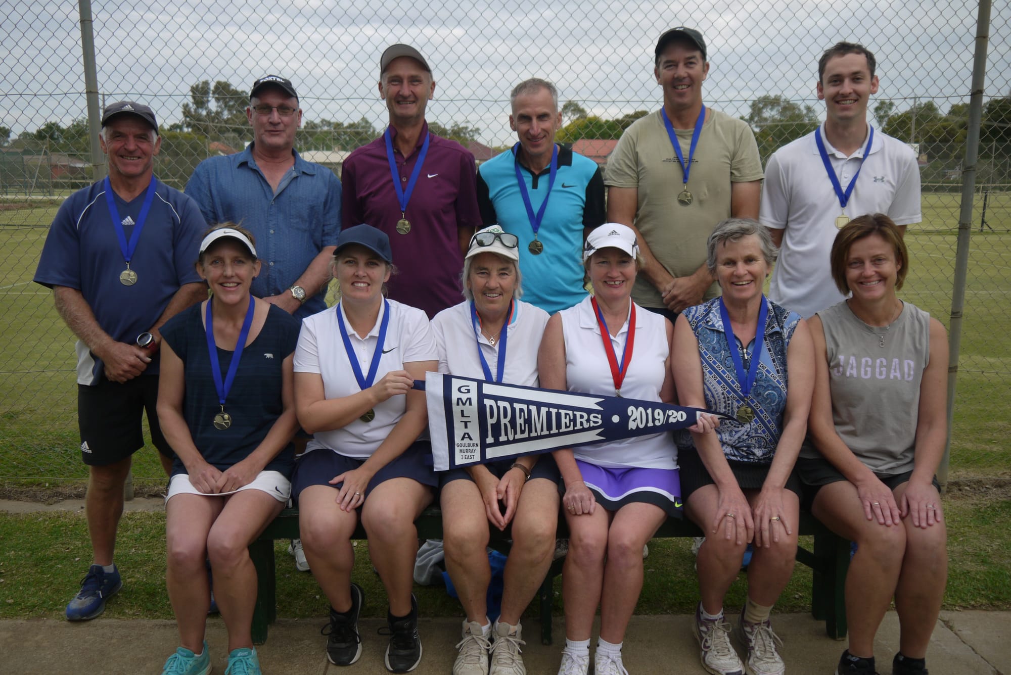 Revenge is sweet ... Back row (from left): David Scadden, Peter Limbrick, John Nihill, Nick Bakogianis, Anthony Wilson, Aaron Booth.
Front: Corina McLeod, Caitlin Bourke, Helen Ginnivan (capt.), Loretta Richardson, Sue Vaughan, Di Wilson.