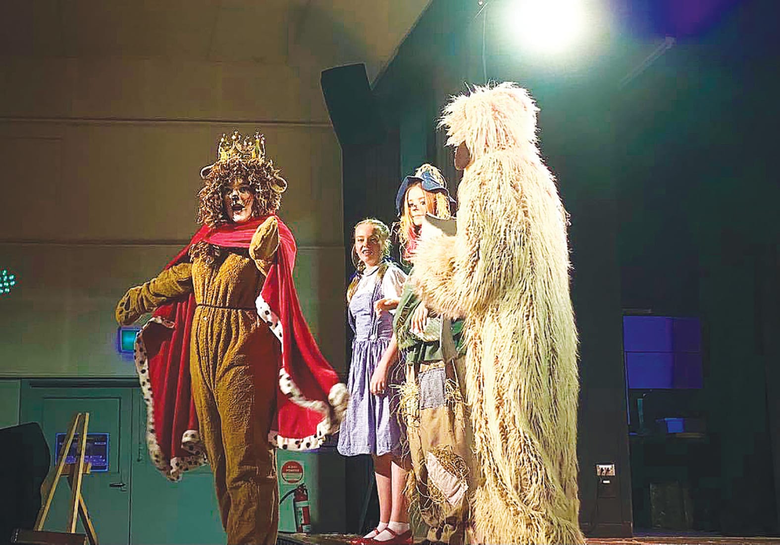 Wizard of Oz wows pre-lockdown crowd