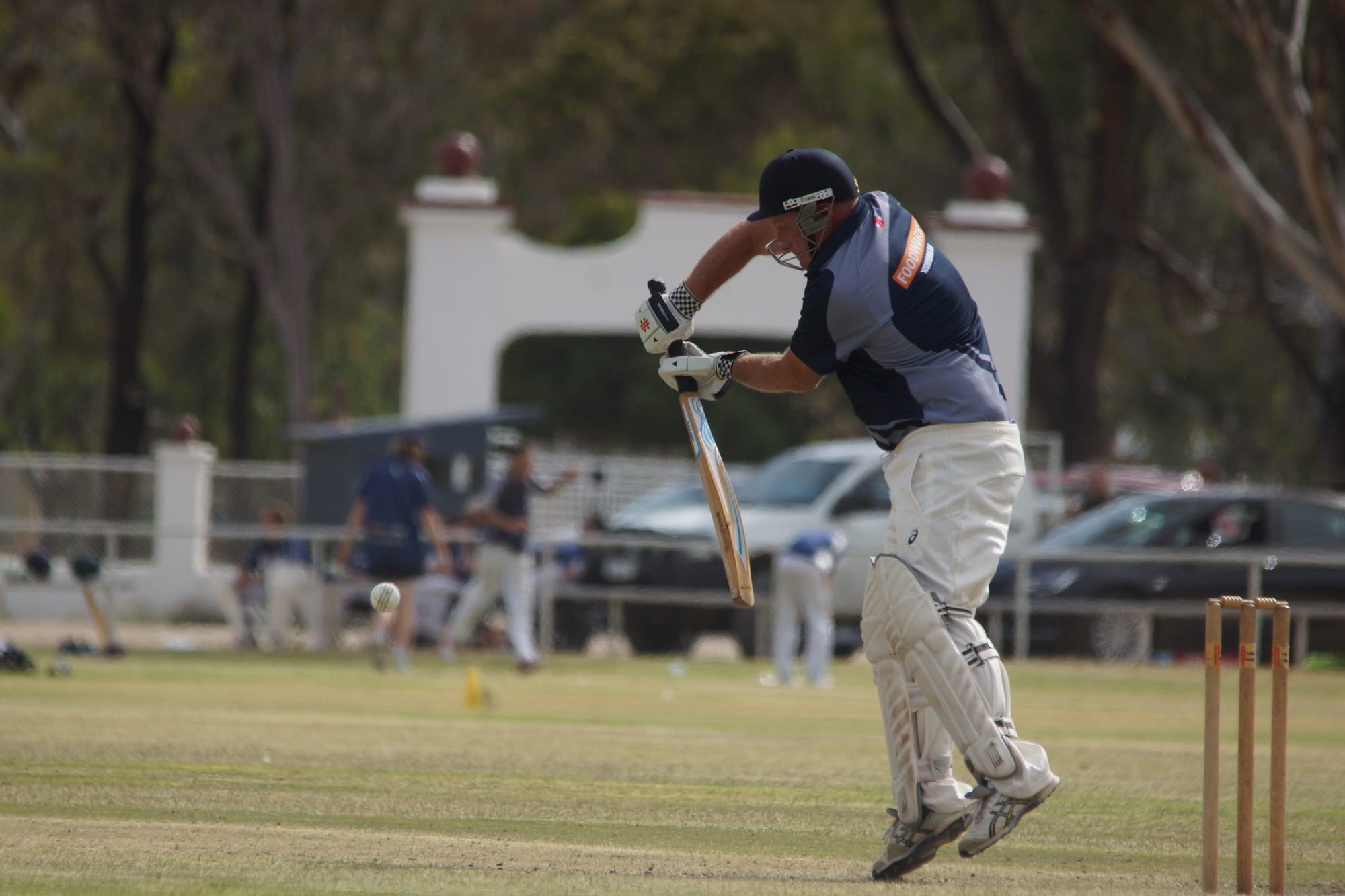 Tippy toes … Sean Dawson defends.