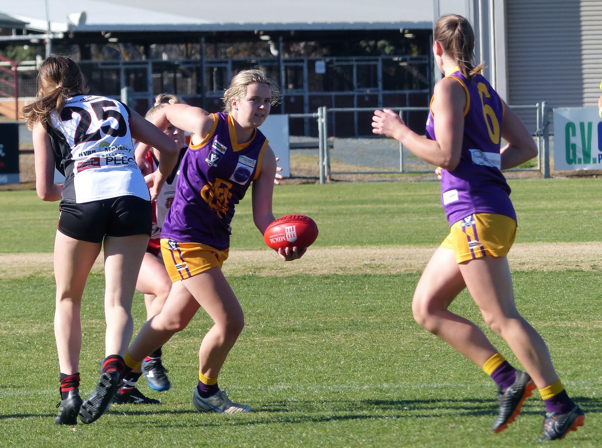 Dynamic duo ... Joint league best and fairest winners Abby Favaro and Tegan Sutton combined well again on Saturday against Benalla.
