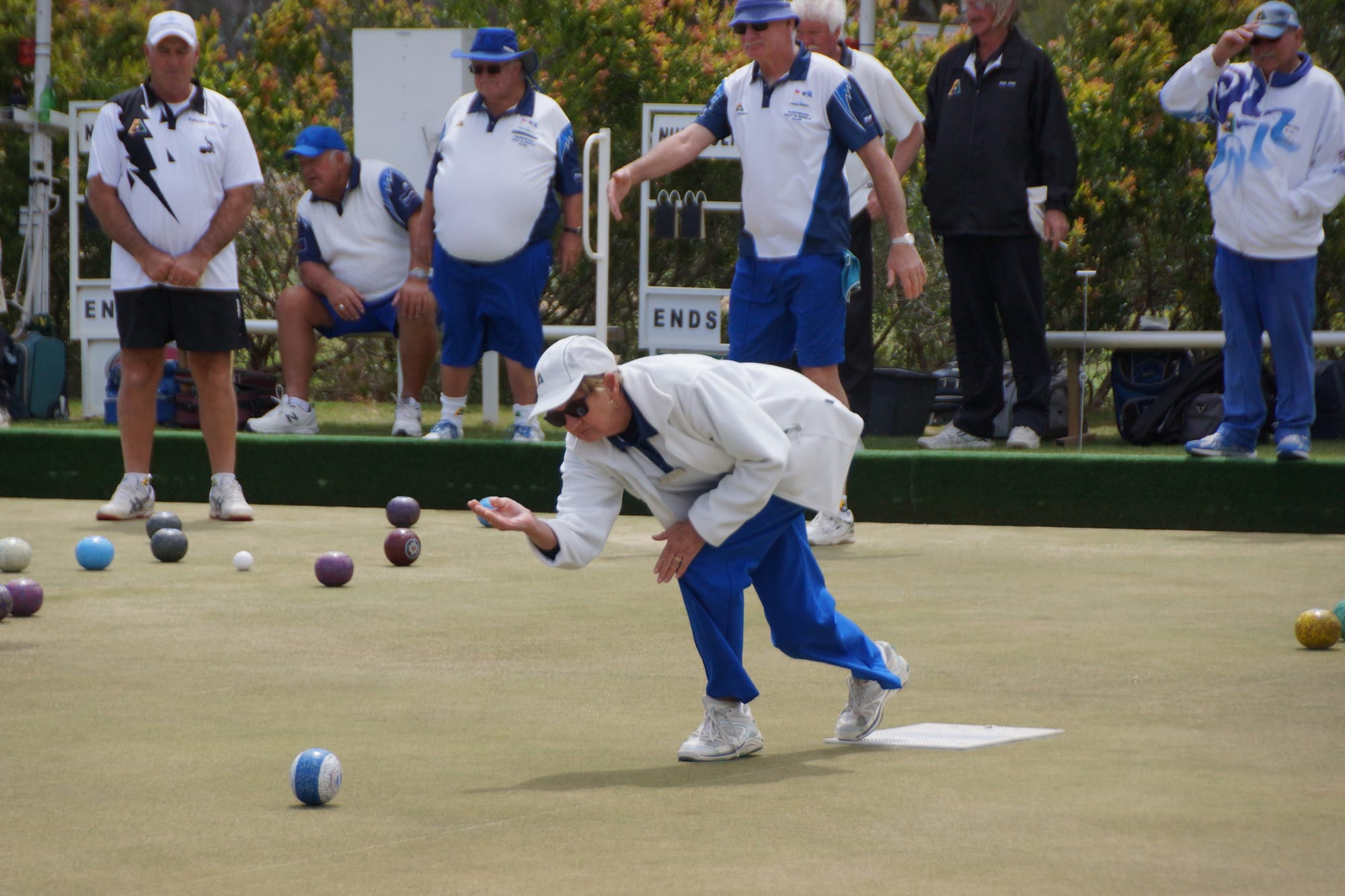 Biggest winner ... Jan Niven plays a shot for Rob Glover’s rink, which had a 19 shot win on Saturday.