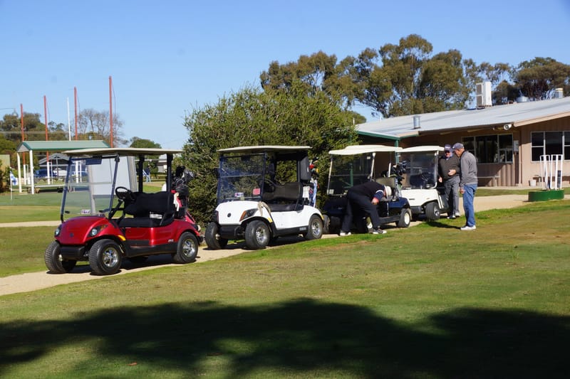 Golfers back getting their fix post image